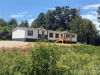 /international/us/66-neely-drive-hendersonville-nc-110119616916/
