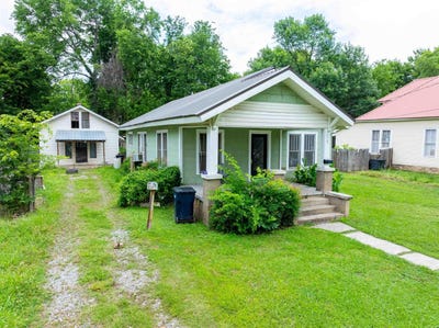 /international/us/719-s-broad-street-batesville-ar-110108551416/