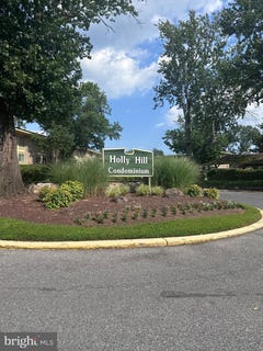 /international/us/7125-donnell-place-district-heights-md-110098653953/