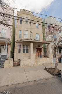 /international/us/212-maple-st-weehawken-twp-nj-110107000939/