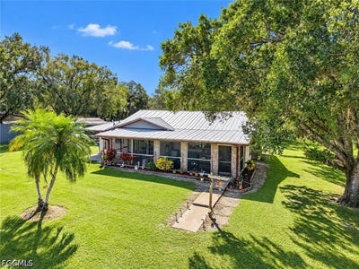 /international/us/4419-loblolly-bay-road-labelle-fl-110110355029/