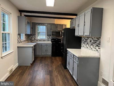 /international/us/7130-dogwood-road-windsor-mill-md-110108268752/