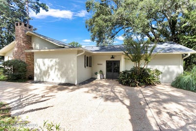 /international/us/414-general-pershing-avenue-ocean-springs-ms-110120450942/