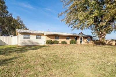/international/us/25047-100th-street-maysville-ok-110103497806/