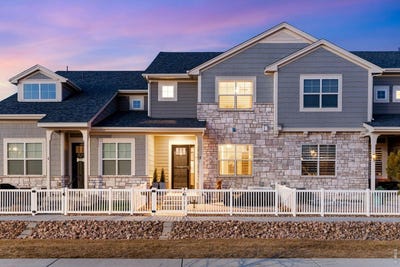 /international/us/5221-longshaw-ct-windsor-co-110106527963/