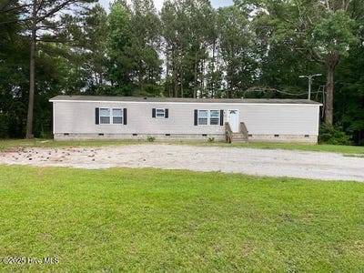 /international/us/15049-murray-loop-road-whitakers-nc-110100188977/