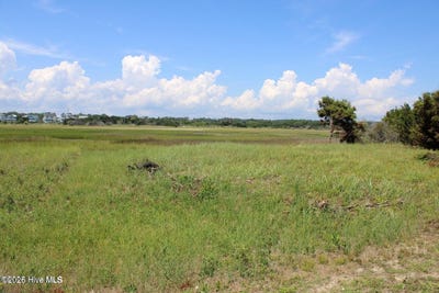 /international/us/836-ocean-boulevard-w-holden-beach-nc-110109069478/
