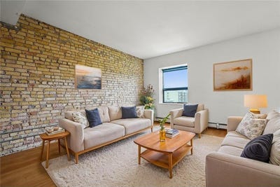 /international/us/2109-blaisdell-avenue-minneapolis-mn-110108467106/