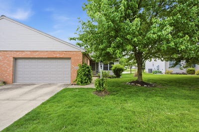 /international/us/709-sunflower-street-savoy-il-110107800826/