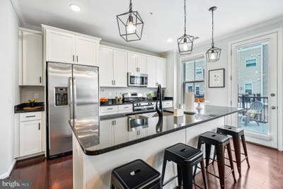 /international/us/24523-glenville-grove-terrace-aldie-va-110108363520/