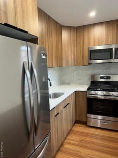 /international/us/216-17-48th-avenue-bayside-ny-110105902962/