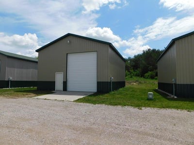 /international/us/175-sides-drive-gaylord-mi-110110324762/