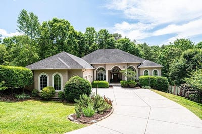 /international/us/150-edgewater-court-granite-falls-nc-110099642176/