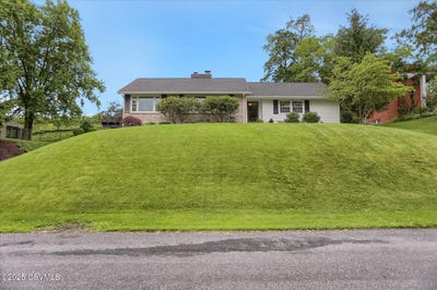/international/us/217-hilltop-road-lewisburg-pa-110100322703/?lang=en