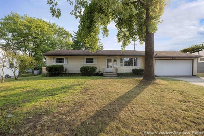 /international/us/1203-hampden-road-muskegon-mi-110101370658/