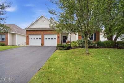 /international/us/11-conway-circle-loudonville-ny-110119913222/