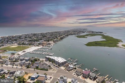 /international/us/310-s-west-avenue-beach-haven-nj-110098524416/