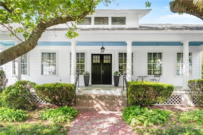 /international/us/135-olney-avenue-north-providence-ri-110108362735/