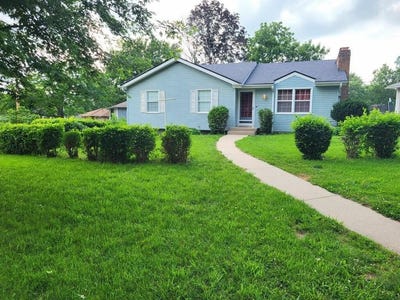 /international/us/802-n-king-avenue-harrisonville-mo-110108740357/