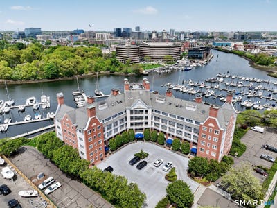 /international/us/43-harbor-drive-stamford-ct-110108179256/