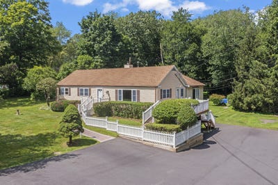 /international/us/41-hattertown-road-newtown-ct-110100968114/