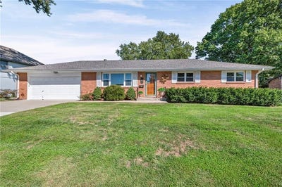 /international/us/705-quincy-boulevard-smithville-mo-110120424025/