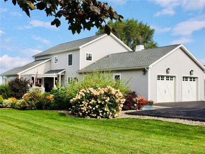 /international/us/48-triphammer-terrace-ithaca-ny-110107825227/