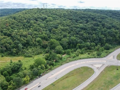 /international/us/1024-creekside-lane-ohio-twp-pa-110093784337/