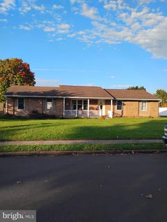 /international/us/1-aspen-court-douglassville-pa-110120576655/