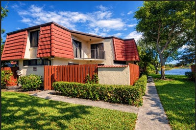 /international/us/3915-victoria-drive-west-palm-beach-fl-110107303245/