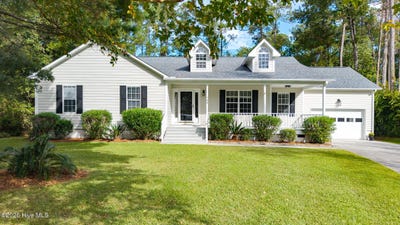 /international/us/745-comet-drive-beaufort-nc-110120551748/