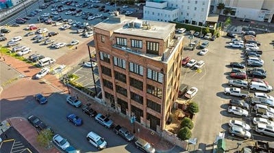 /international/us/208-bienville-street-new-orleans-la-110106982746/