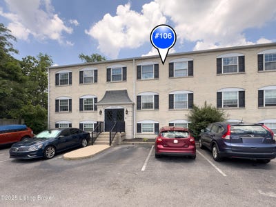 /international/us/106-middletown-square-louisville-ky-110100452927/