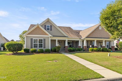 /international/us/44-e-moss-creek-drive-clayton-nc-110109999827/