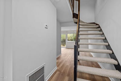 /international/us/220-elizabeth-street-chapel-hill-nc-110104543335/