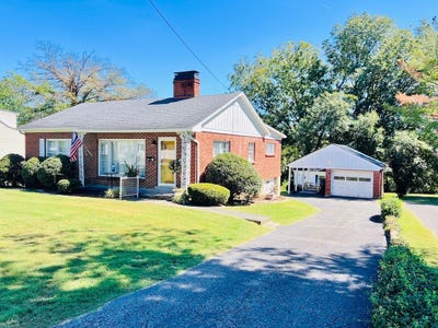 /international/us/805-greensburg-st-columbia-ky-110120002892/