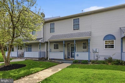 /international/us/9-melody-court-mount-holly-nj-110107407174/