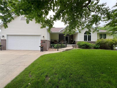 /international/us/1121-woodland-drive-newton-ia-110101050110/