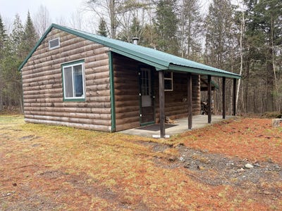 /international/us/256-jackson-pond-road-concord-twp-me-110108552948/
