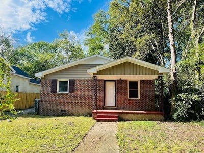 /international/us/708-e-wilson-street-tarboro-nc-110107393044/