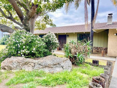 /international/us/10361-old-castle-rd-valley-center-ca-110105114030/