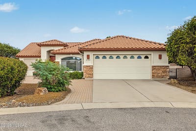 /international/us/2701-e-sawyer-road-green-valley-az-110120486179/