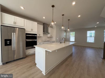 /international/us/18060-alicia-avenue-dumfries-va-110120151603/