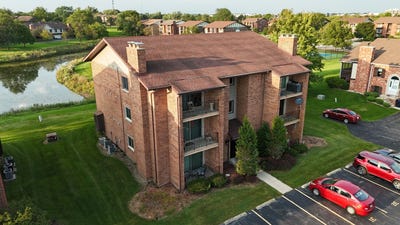 /international/us/9900-treetop-drive-orland-park-il-110109992586/