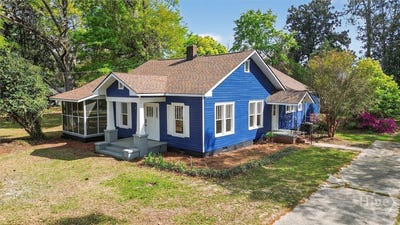 /international/us/104-e-burkhalter-street-pembroke-ga-110106849026/
