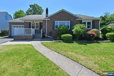 /international/us/332-golf-avenue-maywood-nj-110108489497/