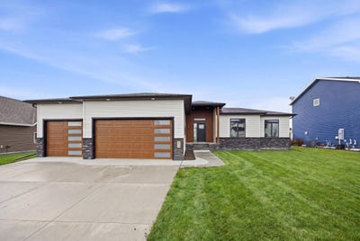 /international/us/4328-23rd-avenue-s-moorhead-mn-110109114407/