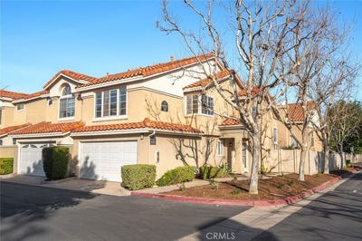 /international/us/1111-portofino-court-corona-ca-110105273385/