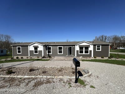 /international/us/115-e-maple-st-irvington-ky-110106371159/