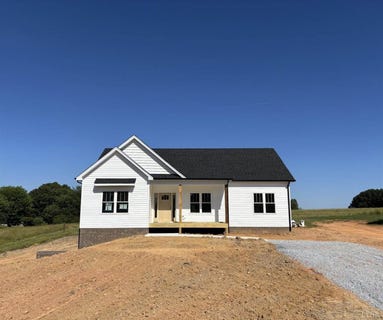 /international/us/10384-leesville-road-lynch-station-va-110108582669/
